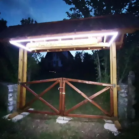 Srdica Kuca * Trnava (Cajetina)