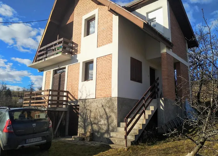 Srdica Kuca Nyaraló Trnava (Cajetina)