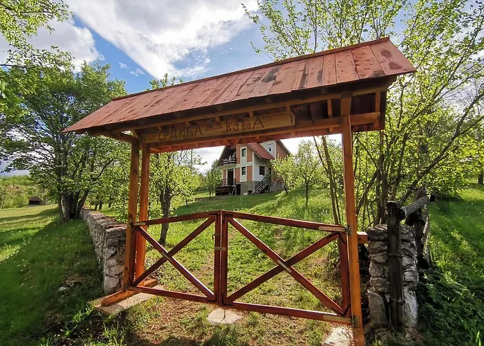 Nyaraló Srdica Kuca *