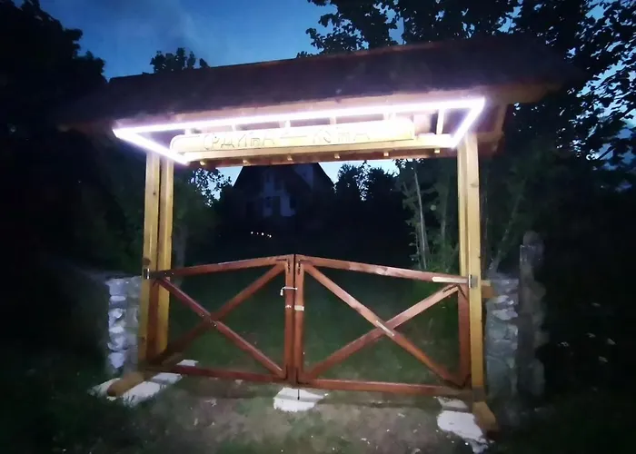 Srdica Kuca * Trnava (Cajetina)