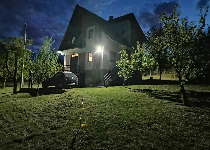 Srdica Kuca * Trnava (Cajetina)